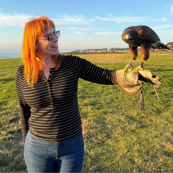 Meet your Posher, Beth - Picture 4 of 4